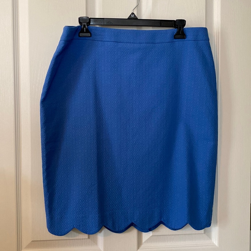Cute summer skirt. Dress it up or down.